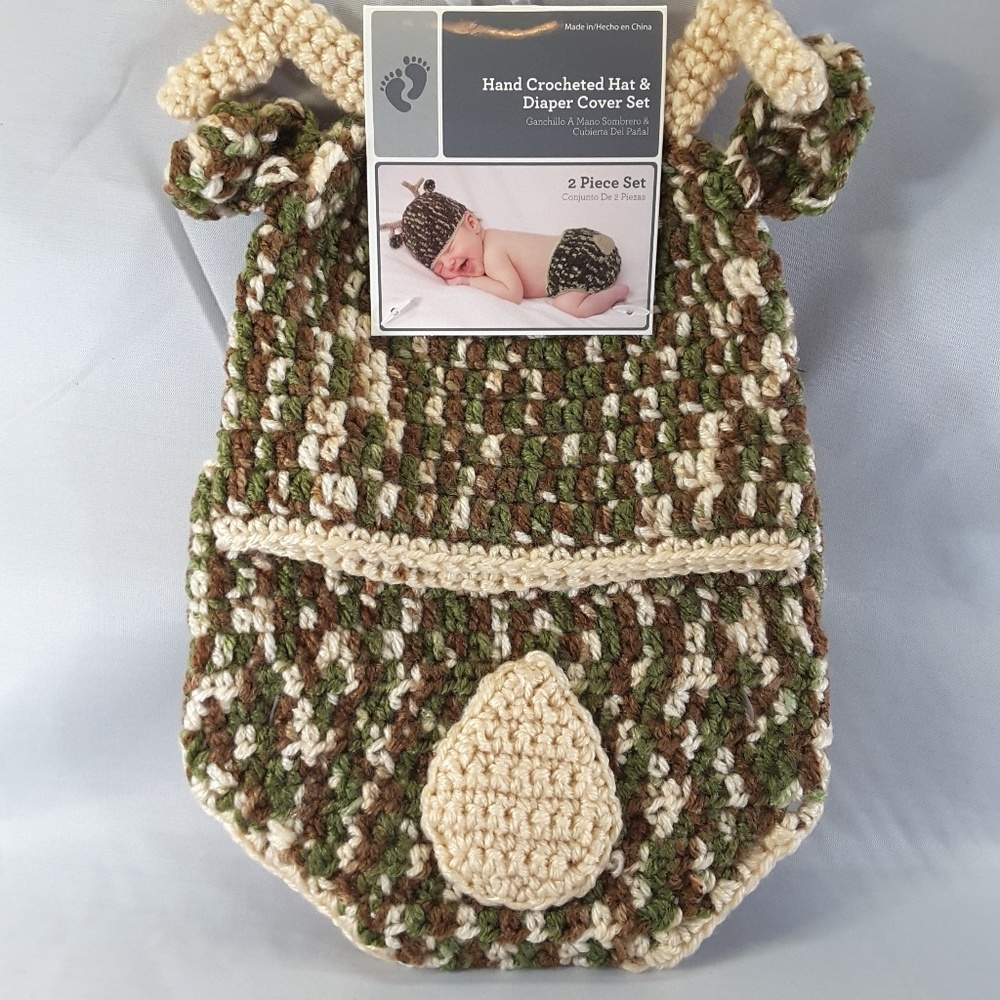 New Hand Crocheted Baby Hat & Diaper 2 Piece Set